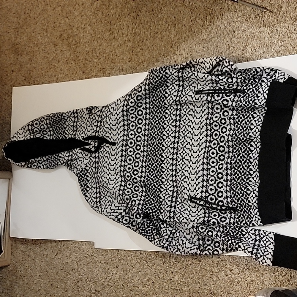 Resolve black scale hoodie